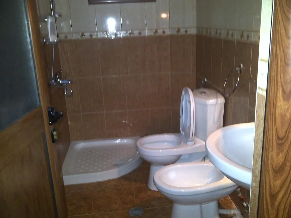 Guesthouse Fatos Biti Divjake Albania